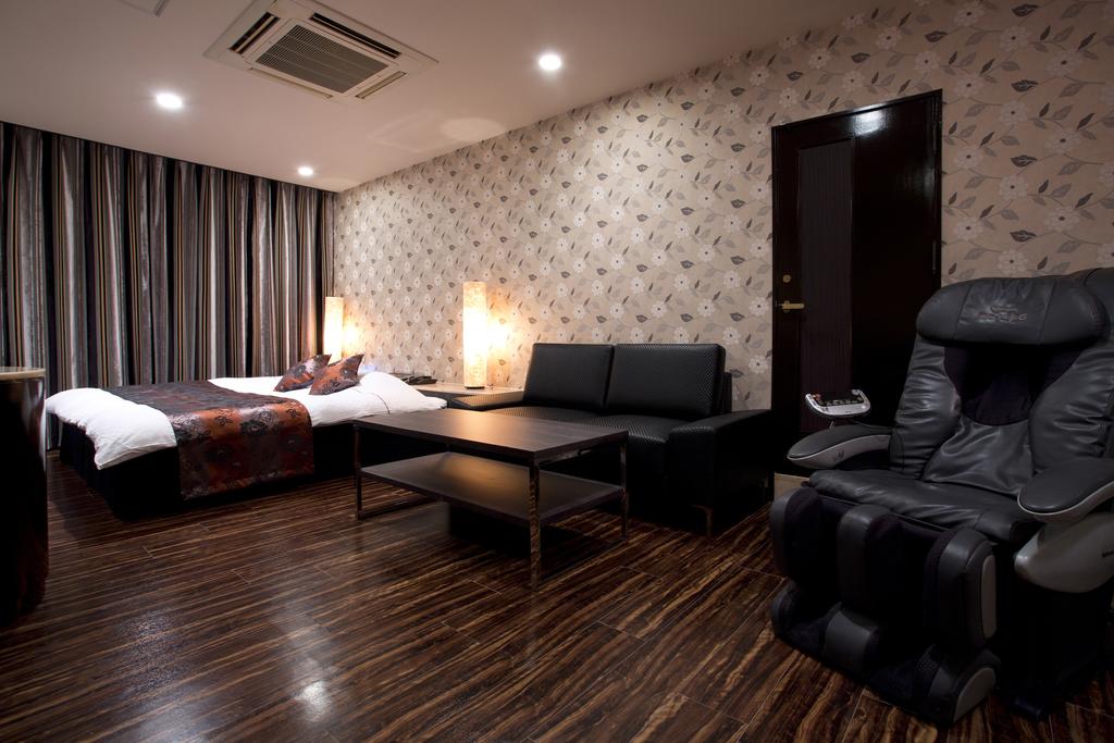 Jaguar Hotel Arima (Adult Only)