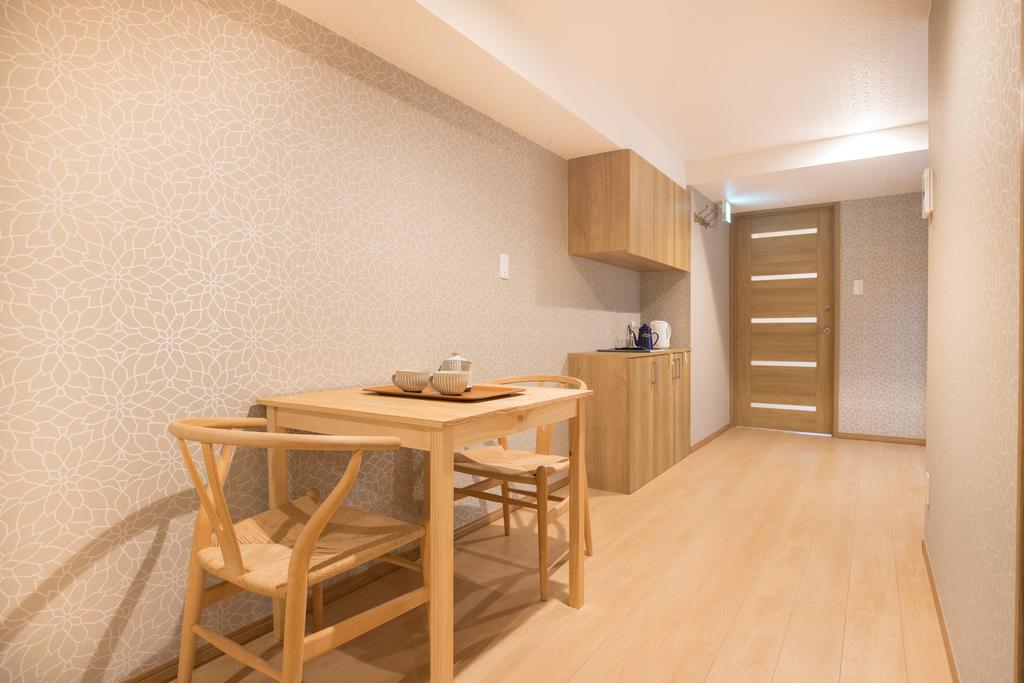 Shimanouchi Apartment