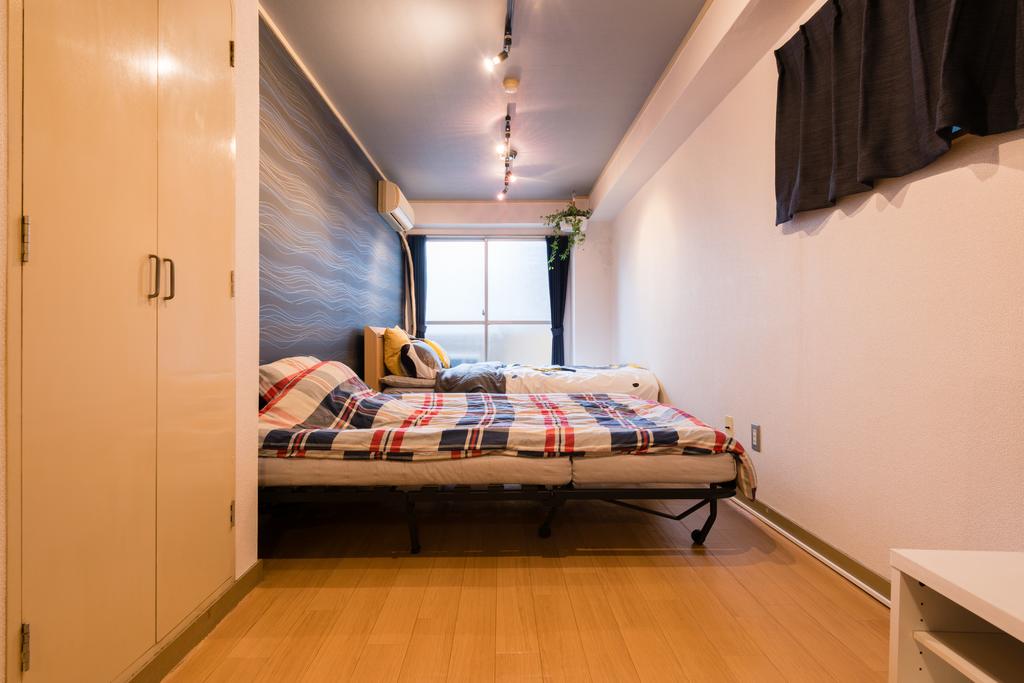 SJ Apartment Shinsaibashi