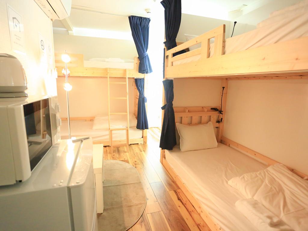 coins hostel tenjin