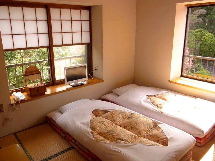 Fuji-Hakone Guest House