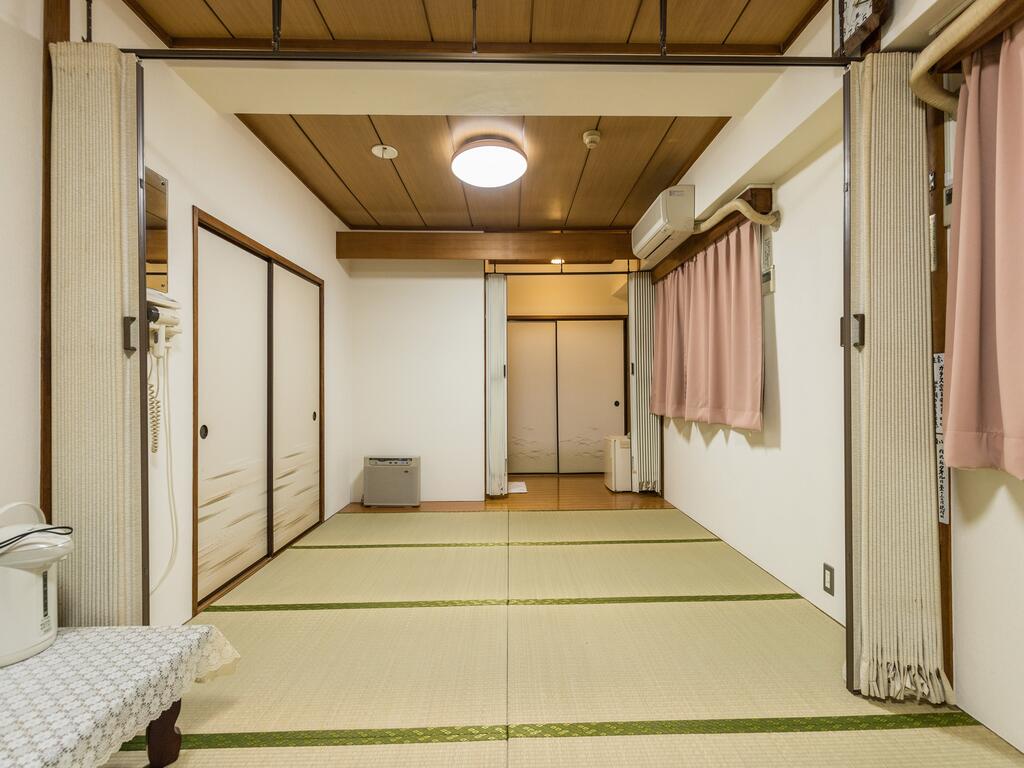 OYO Hotel Business Green Saitama Urawa