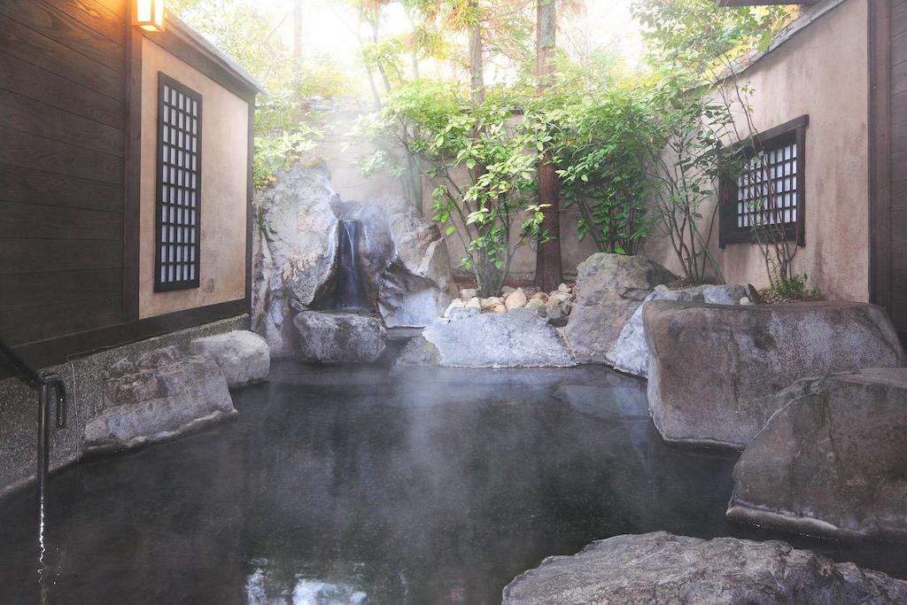 Yufuin Onsen Hinoharu Ryokan