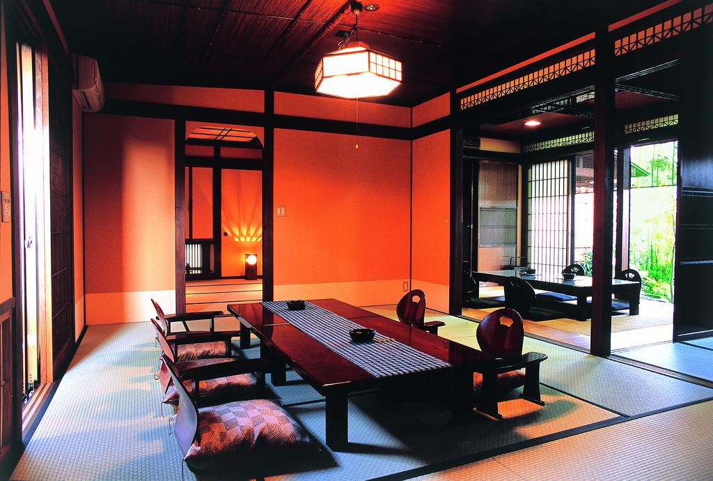 Oiwakeya Ryokan