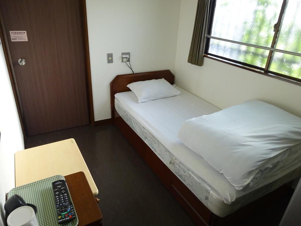 Economy Hotel Hoteiya