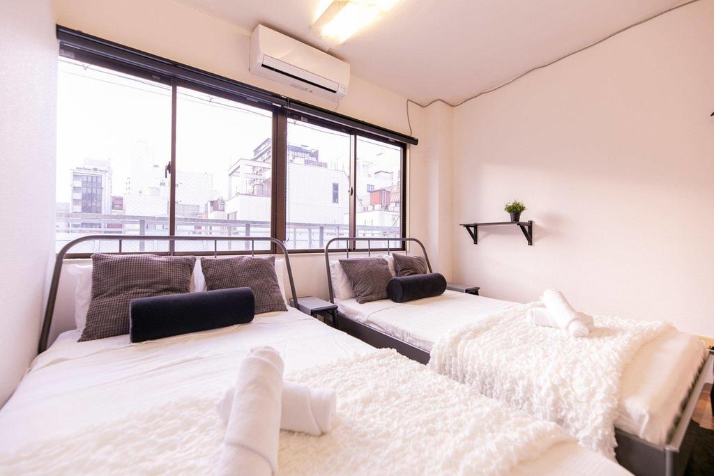 Apartment in Nipponbashi KM54