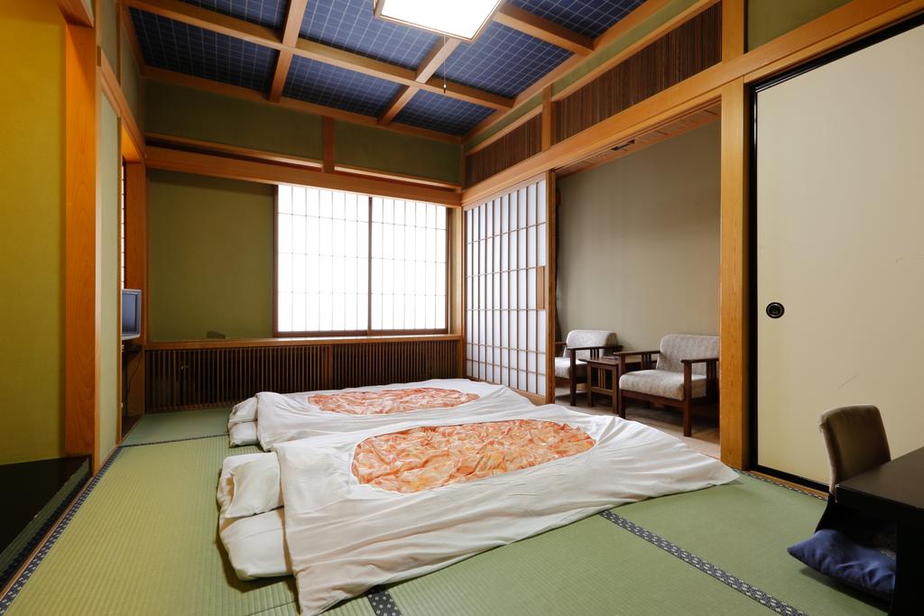 Okada Ryokan Warakutei