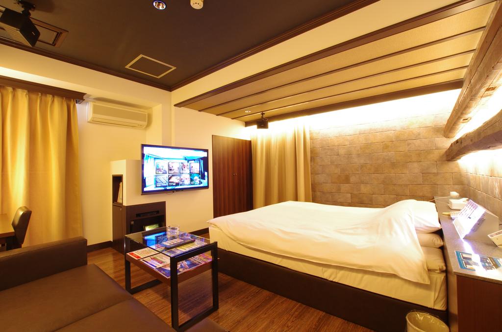 BlueHotel sju(:)pri:m (Adult Only)