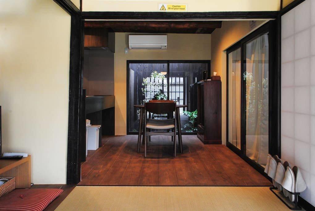 Apartment in Yamatooji 405301