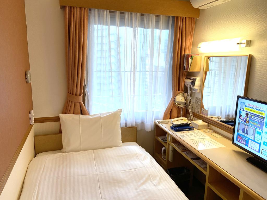 Toyoko Inn Osaka Umeda Nakatsu No.1