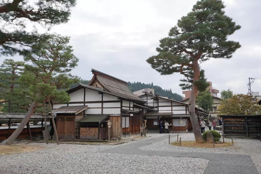 Relax Hostel Takayama Station