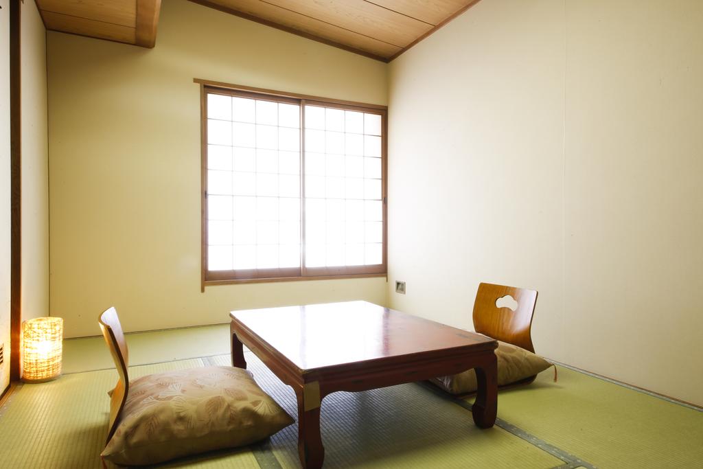 Osaka Ryokan Kuramoto