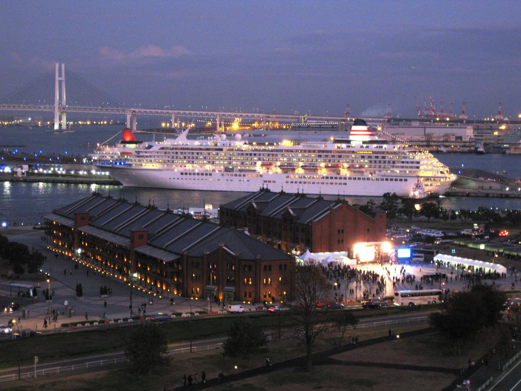 Navios Yokohama