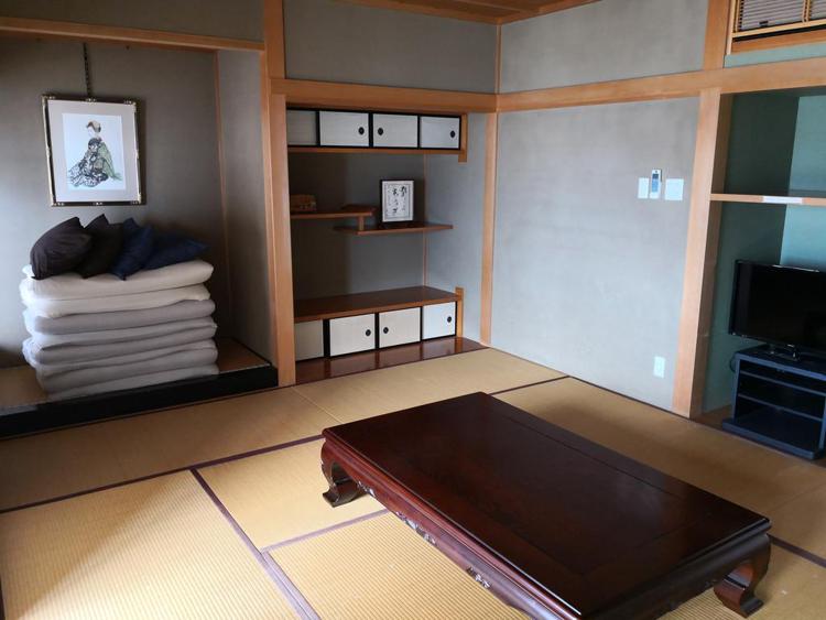 Atami Onsen Guest House Megumi