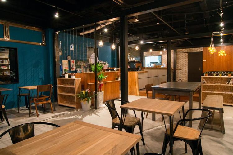 Tonagi Hostel & Cafe