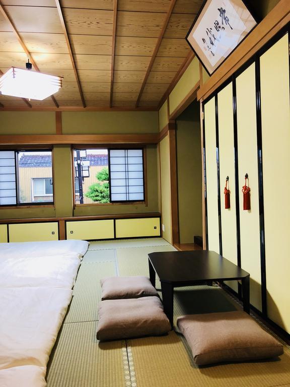 B&B MIKAWA - Kanazawa Fish Harbour