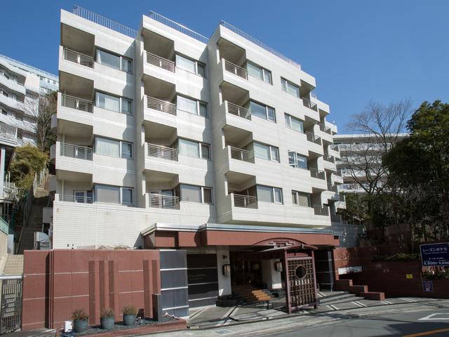 Atami Season Hotel