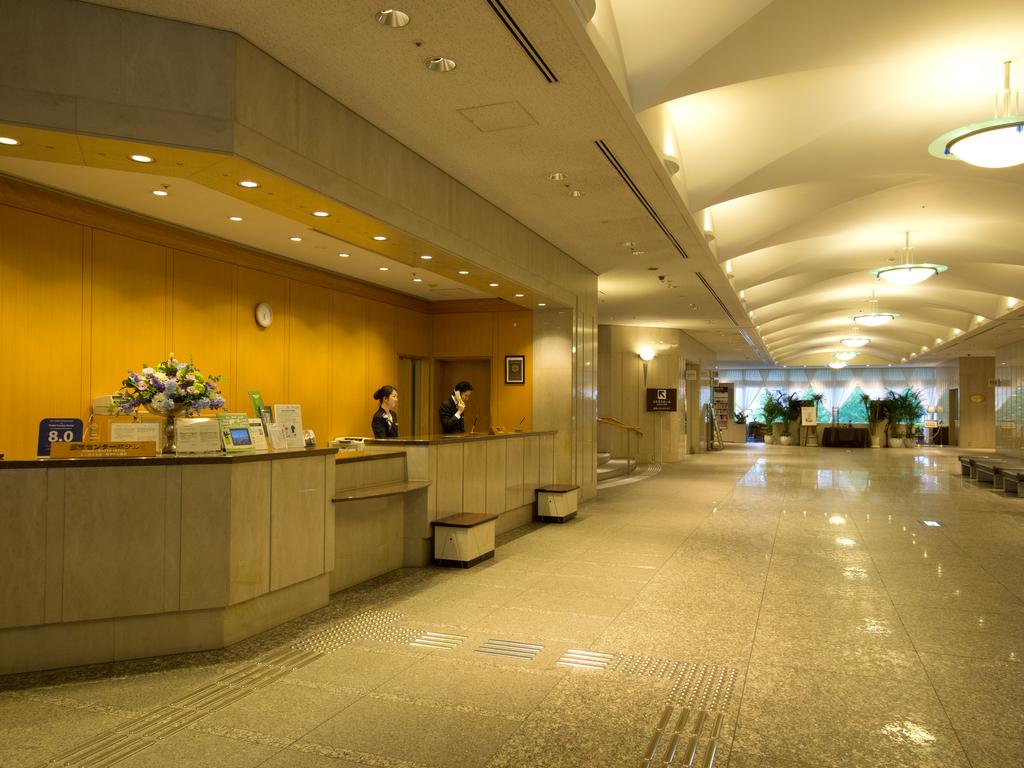 Toshi Center Hotel