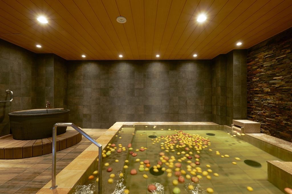 Hot Spring from Deep Water Osaka Hinode Hotel Nipponbashi