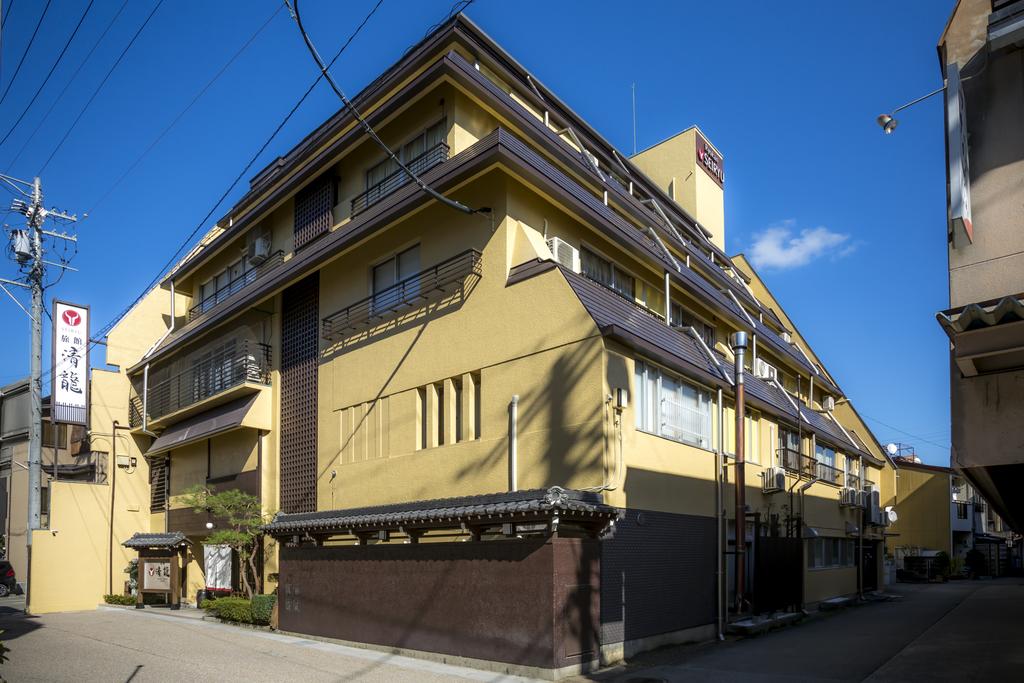 Ryokan Seiryu (Specialised in Hida beef)