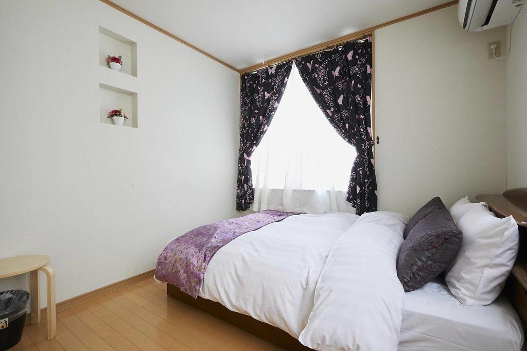 Modern style room near Shinjuku free wi-fi