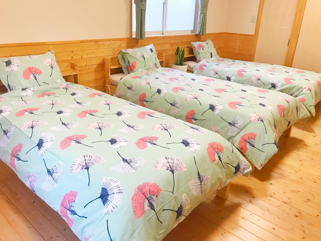 HIBARI GUESTHOUSE