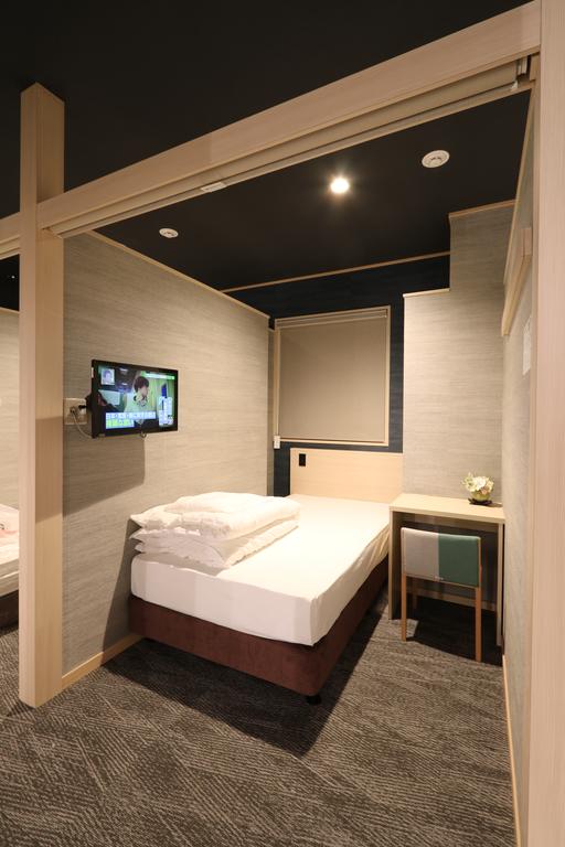 Cabin & Capsule Hotel J-SHIP Osaka Namba