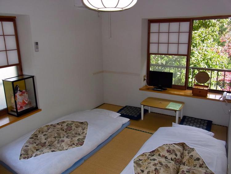 Fuji-Hakone Guest House