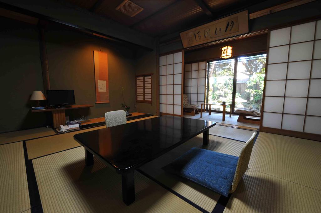 Atami Onsen Yamaki Ryokan