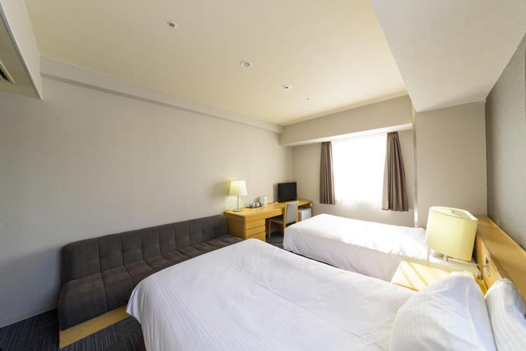 SureStay Plus Hotel by Best Western Shin-Osaka