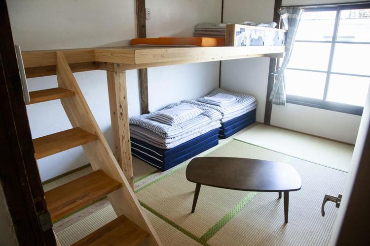 Fukuoka Guesthouse HIVE