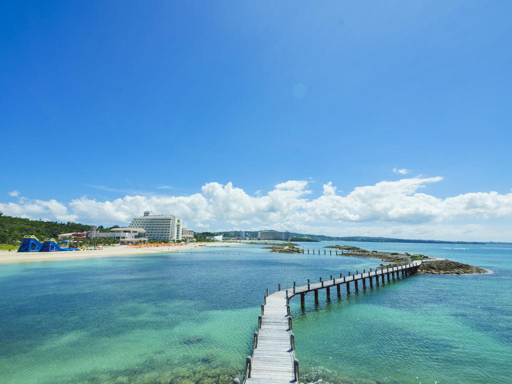 Sheraton Okinawa Sunmarina Resort