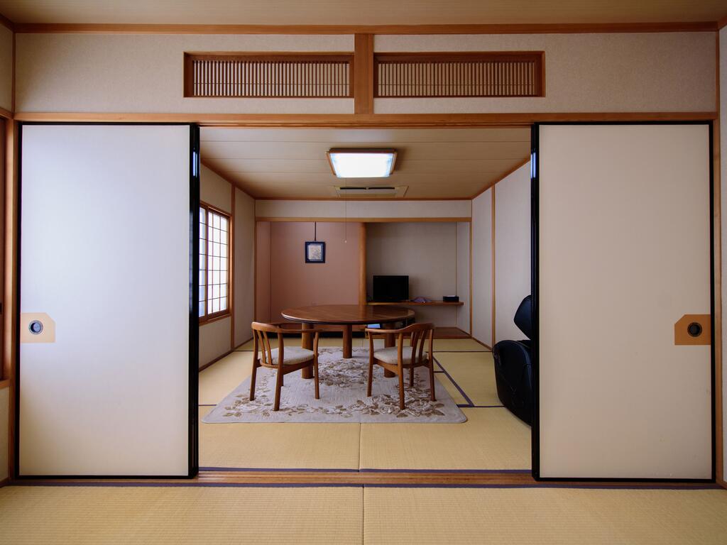 Yufuin Onsen Wafu Ryokan Tsuenosho