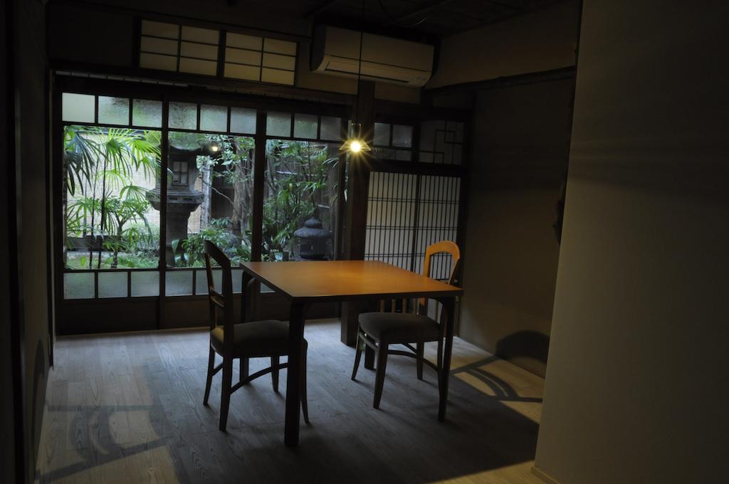 Traditional Kyoto Inn serving Kyoto cuisine IZYASU - Former Ryokan Izuyasui