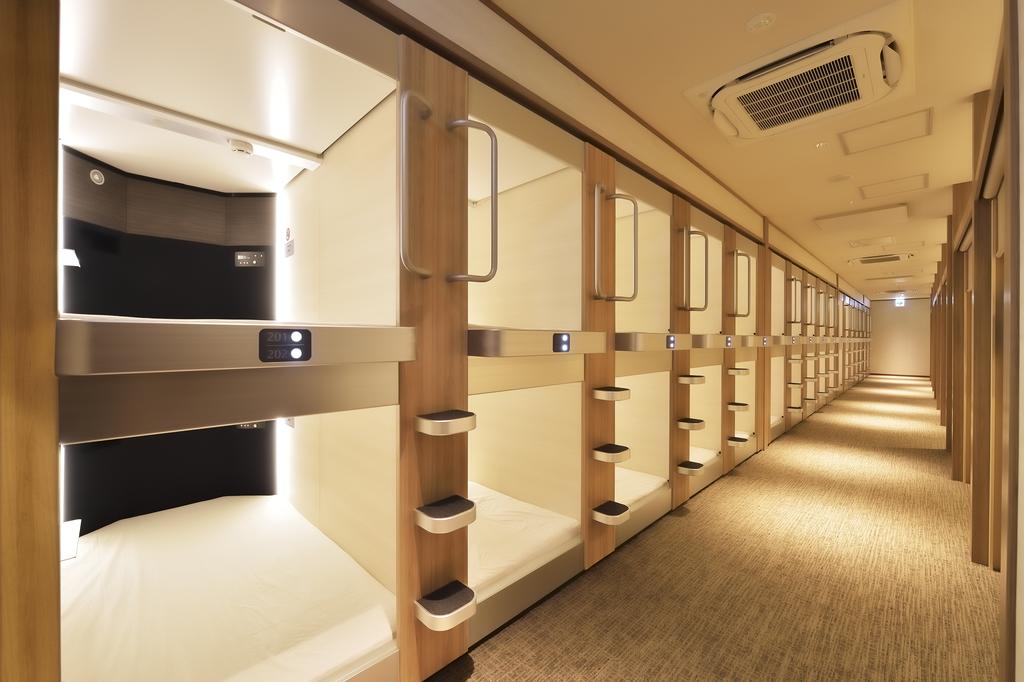 Cabin & Capsule Hotel J-SHIP Osaka Namba