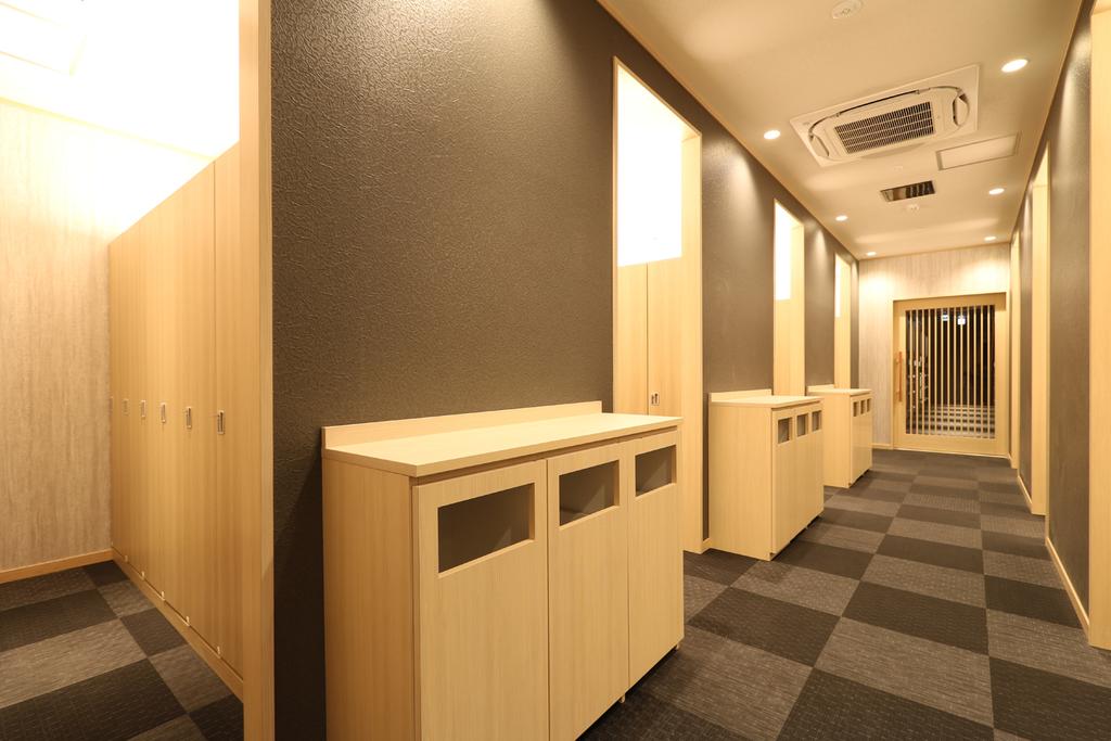 Cabin & Capsule Hotel J-SHIP Osaka Namba