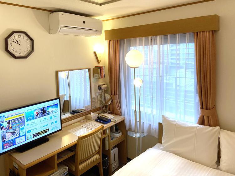 Toyoko Inn Osaka Umeda Nakatsu No.1