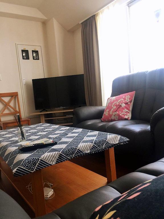 Apartment in Hatchobori 534782