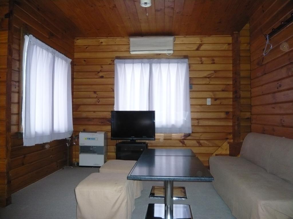 Hakuba Happo Log Chalets