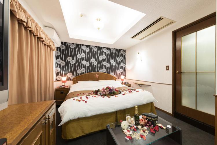 Hotel Nihonbashi Little Chapel Christmas (Adult Only)