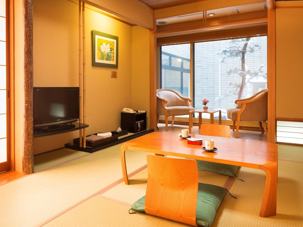 Kanazawa Hakuchoro Hotel Sanraku