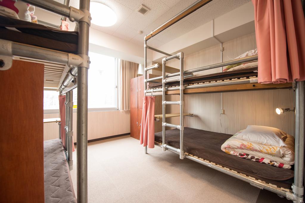 Anne Hostel Yokozuna