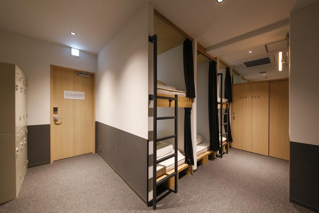 White Hostel Shinsaibashi