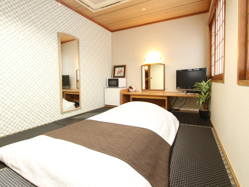 Hotel Livemax Naha Tomariko