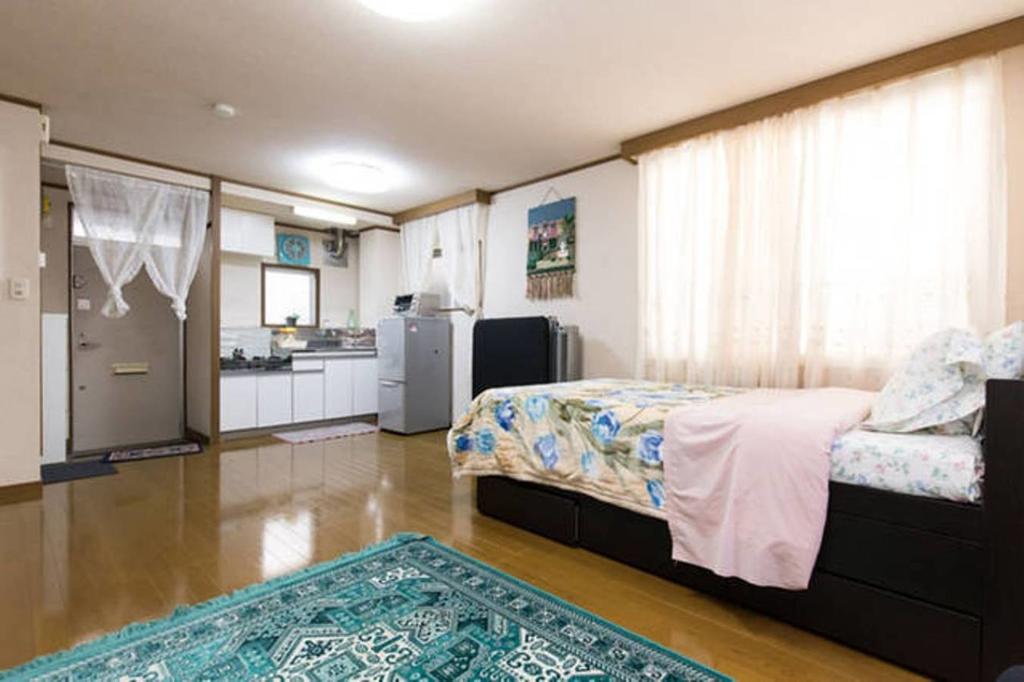 Shinjuku Central Apartment 203