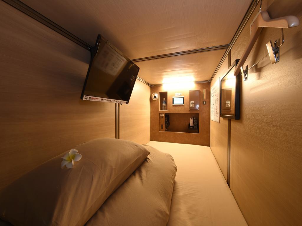 Capsule Hotel Anshin Oyado Premium Resort Kyoto Shijo Karasuma