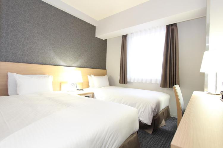 SureStay Plus Hotel by Best Western Shin-Osaka