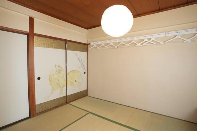 Nipponbashi Kuromon Market 30sec 2BR YU5B