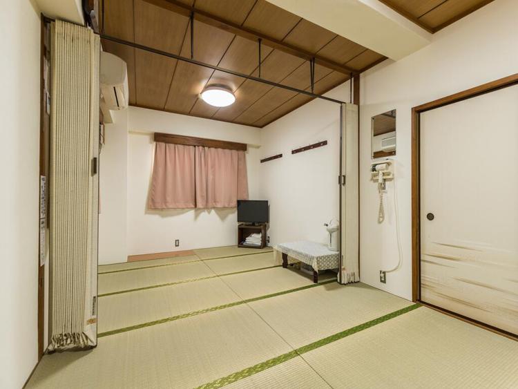 OYO Hotel Business Green Saitama Urawa