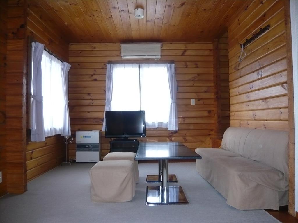 Hakuba Happo Log Chalets